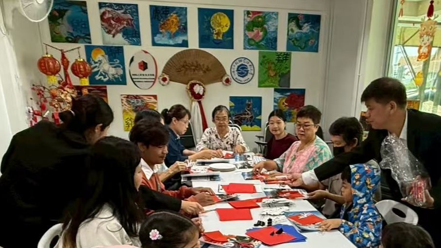 中泰文化交流添新彩 清迈“武侯工坊”举办“中华艺术创造幸福”文化体验活动